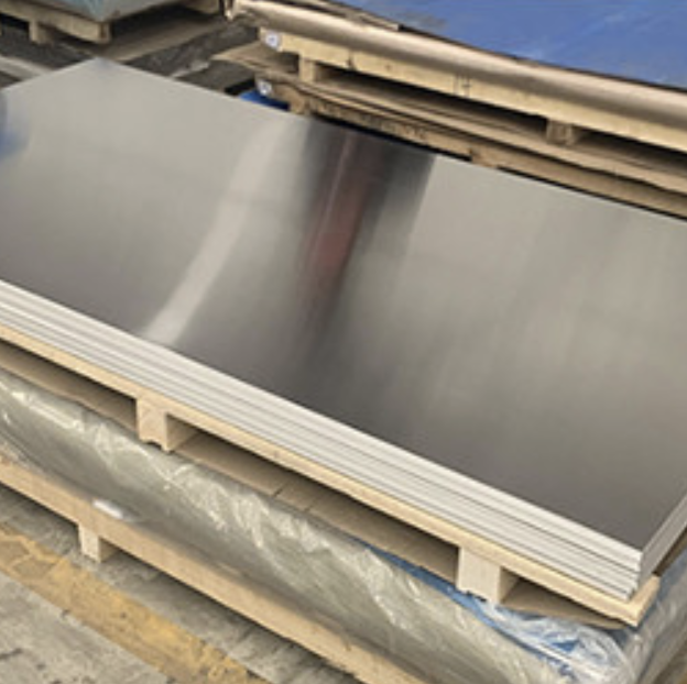 Dernière affaire concernant Client brésilien commande des tôles d'alliage d'aluminium 7075 5754 de 0,2 mm à 3,5 mm H111 pour la fabrication automobile