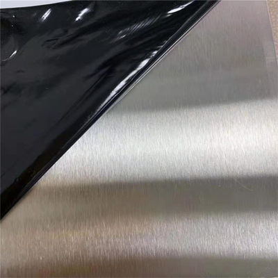 430 Plaque d'acier inoxydable brossée finie 0,8 mm d'épaisseur avec propriétés ferromagnétiques pour panneaux décoratifs